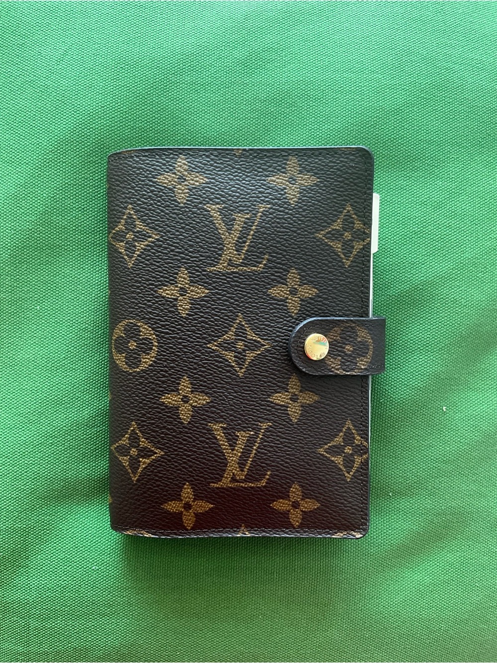Louis Vuitton Monogram pocket Agenda Cover in monogram w 16 mm rings